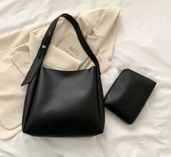 The Forum Tote — Premium Leather Carry-All